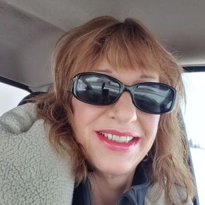 Meet your Posher, Shelley